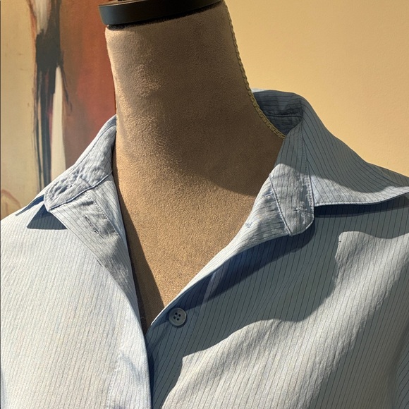 Banana Republic Light Blue Pinstripe Shirt, Size XS - Picture 7 of 10